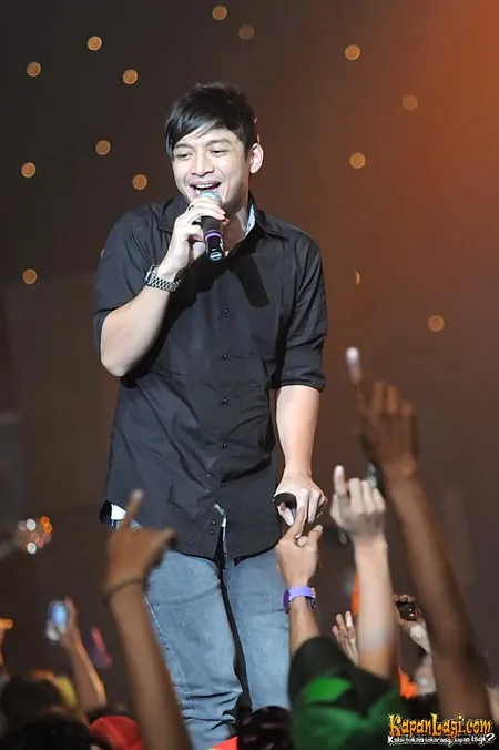 Foto Pasha Ungu
