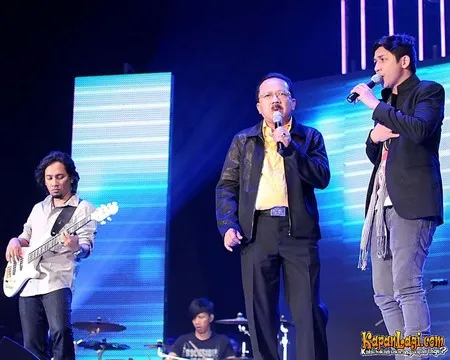 Foto Pasha Ungu