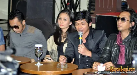 Foto Pasha Ungu