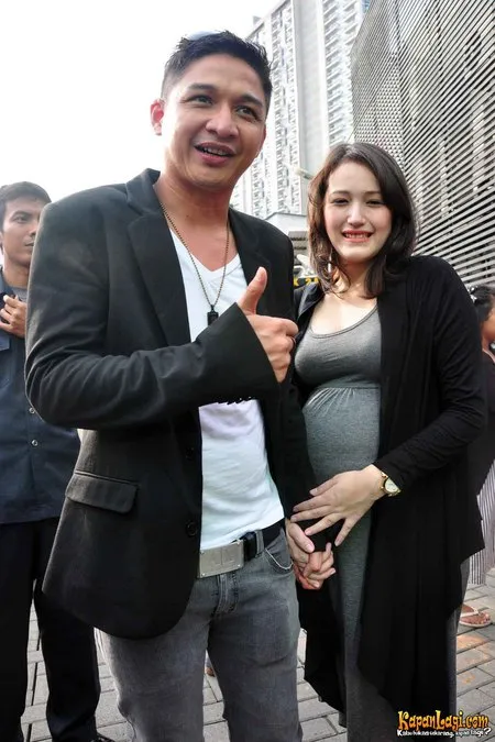 Foto Pasha Ungu