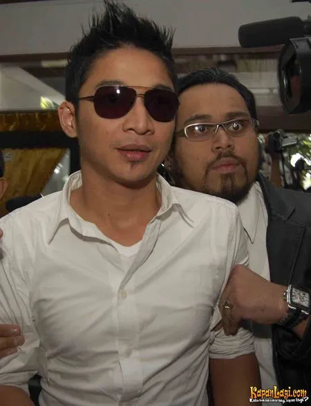 Foto Pasha Ungu