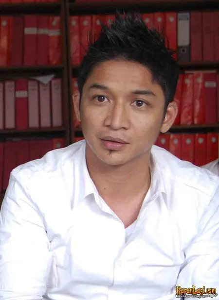 Foto Pasha Ungu