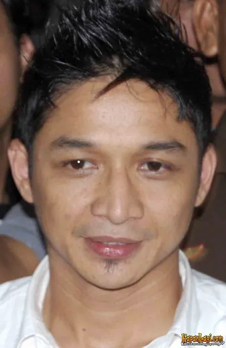 Foto Pasha Ungu