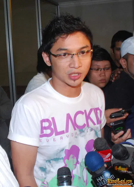 Foto Pasha Ungu
