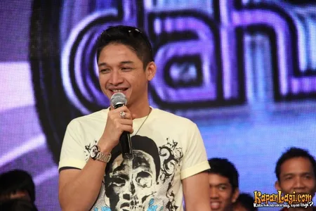 Foto Pasha Ungu