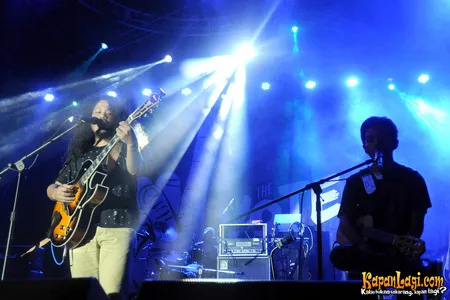 Foto Payung Teduh