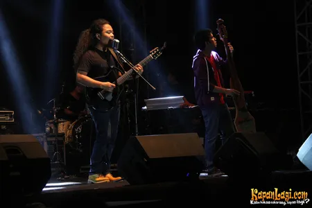 Foto Payung Teduh
