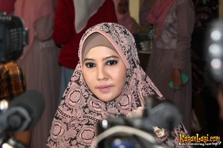 Foto Peggy Melati Sukma