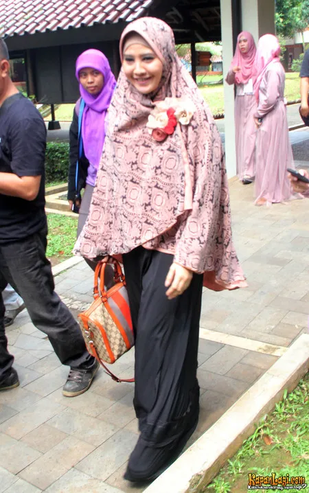 Foto Peggy Melati Sukma