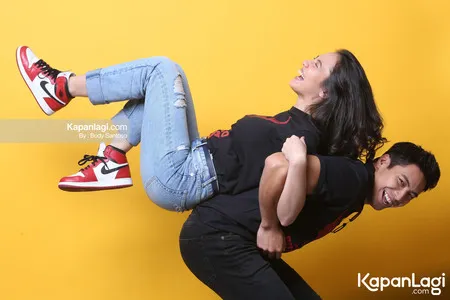 Foto Pevita Pearce