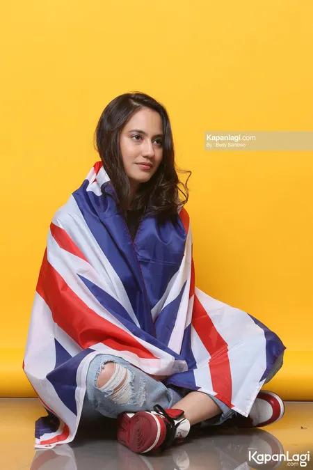 Foto Pevita Pearce