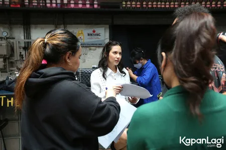 Foto Pevita Pearce