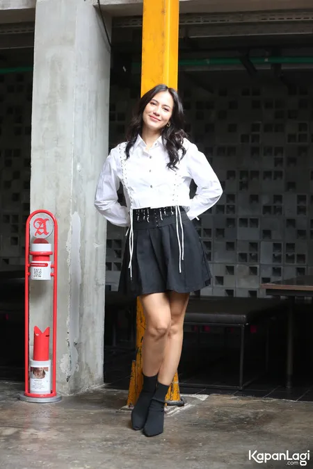 Foto Pevita Pearce