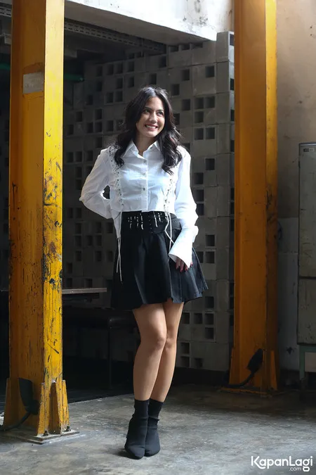 Foto Pevita Pearce