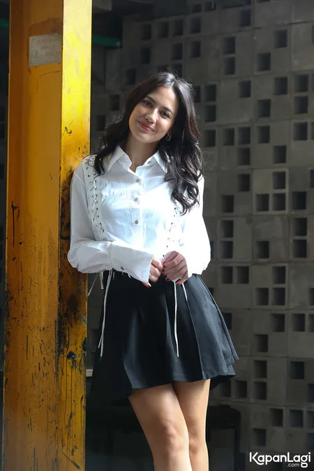 Foto Pevita Pearce