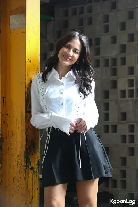 Foto Pevita Pearce
