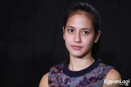 Foto Pevita Pearce