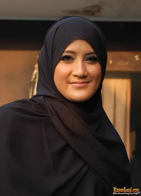 Foto Pipik Dian Irawati