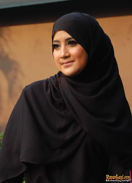 Foto Pipik Dian Irawati