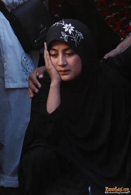 Foto Pipik Dian Irawati