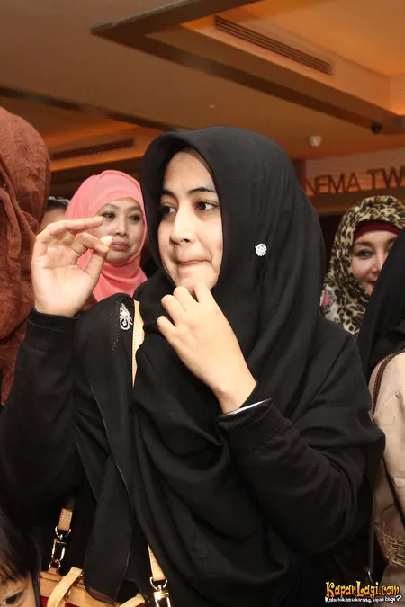 Foto Pipik Dian Irawati