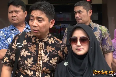 Foto Pipik Dian Irawati