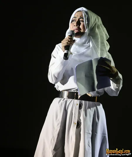 Foto Pipik Dian Irawati