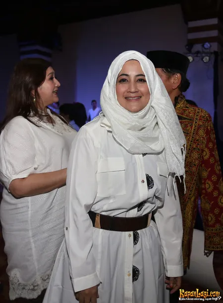 Foto Pipik Dian Irawati