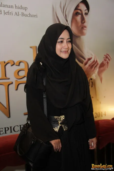 Foto Pipik Dian Irawati