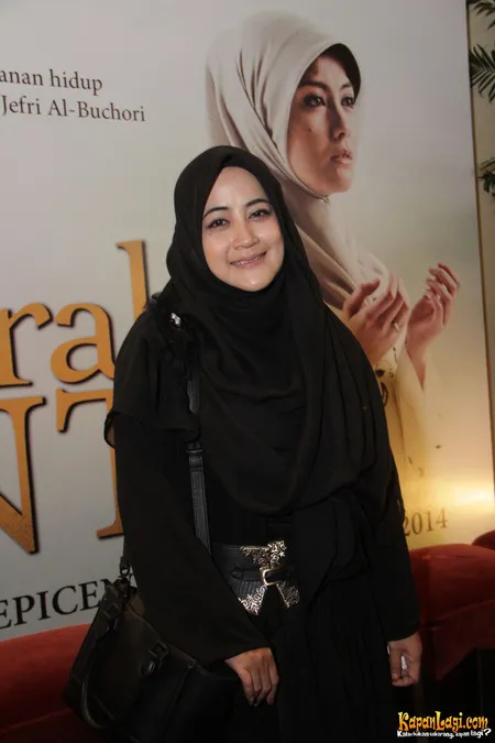 Foto Pipik Dian Irawati