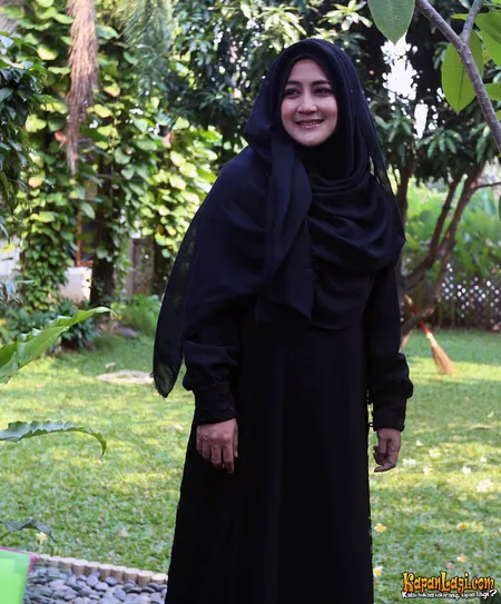Foto Pipik Dian Irawati