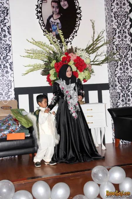 Foto Pipik Dian Irawati