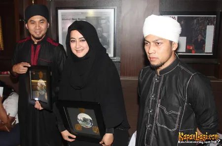 Foto Pipik Dian Irawati