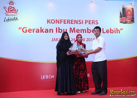 Foto Pipik Dian Irawati