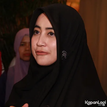 Foto Pipik Dian Irawati