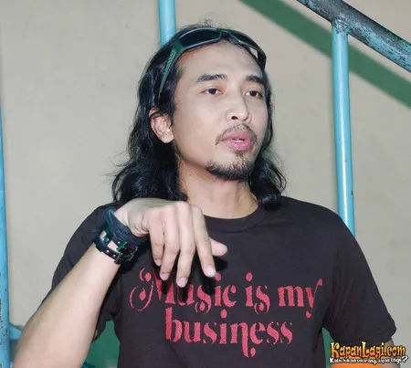 Foto Piyu Padi