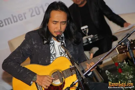 Foto Piyu Padi