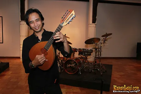 Foto Piyu Padi