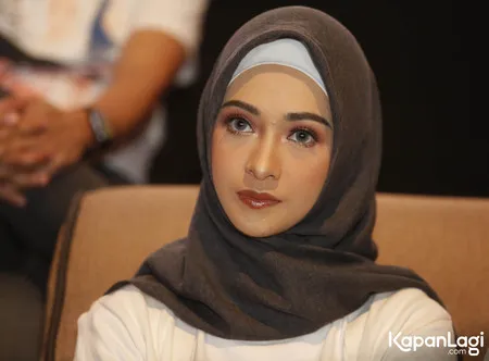 Foto Poppy Bunga