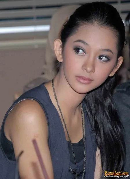Foto Poppy Bunga
