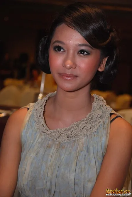 Foto Poppy Bunga
