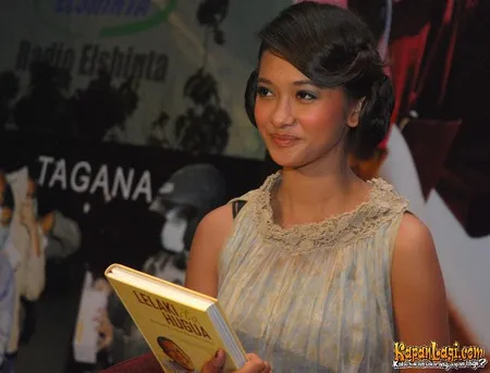 Foto Poppy Bunga