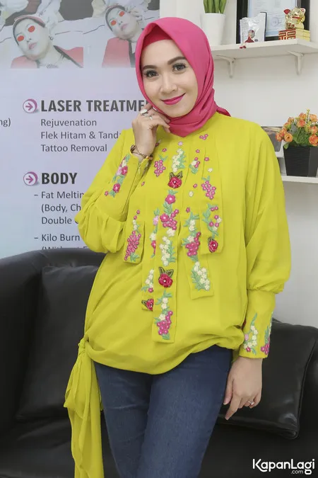 Foto Poppy Putri