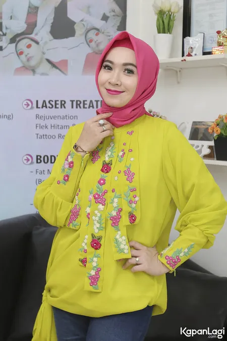 Foto Poppy Putri