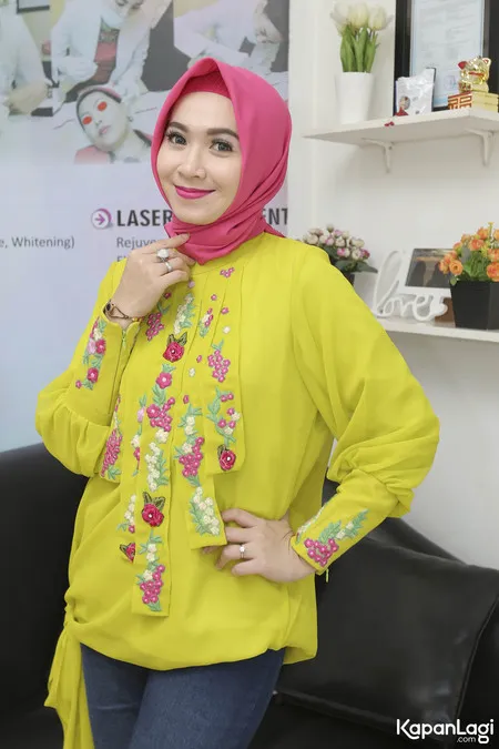 Foto Poppy Putri