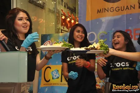 Foto Prilly Latuconsina