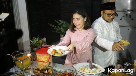 Foto Prilly Latuconsina