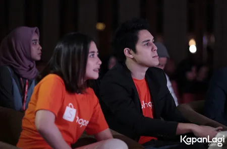 Foto Prilly Latuconsina