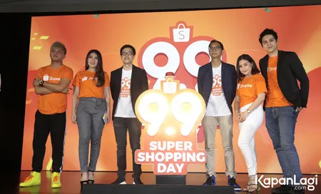 Foto Prilly Latuconsina