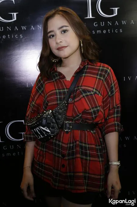 Foto Prilly Latuconsina